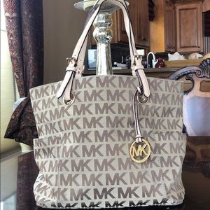 Michael Kors tan signature bag
